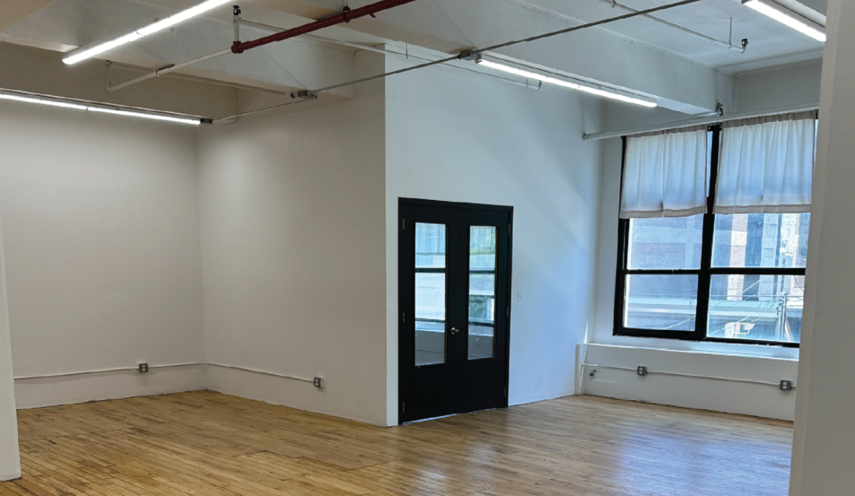 21 21 41st Ave. 2e 1,400 Sf 1