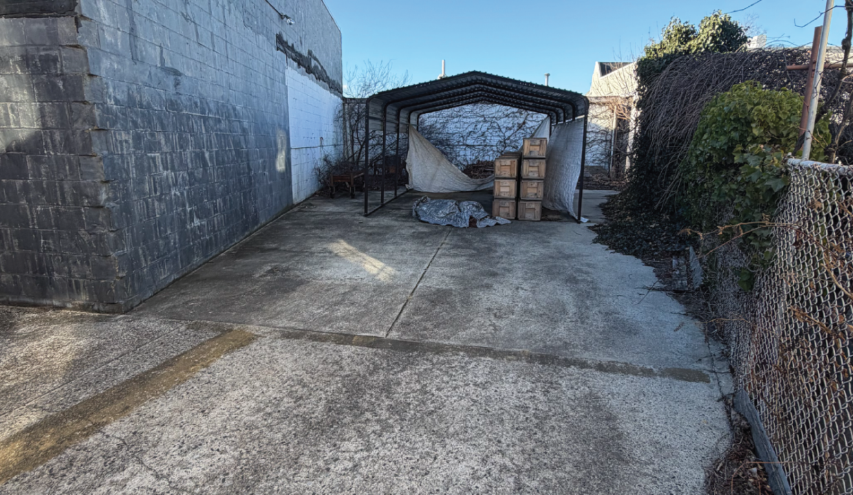 69 60 79th Streetartboard 6